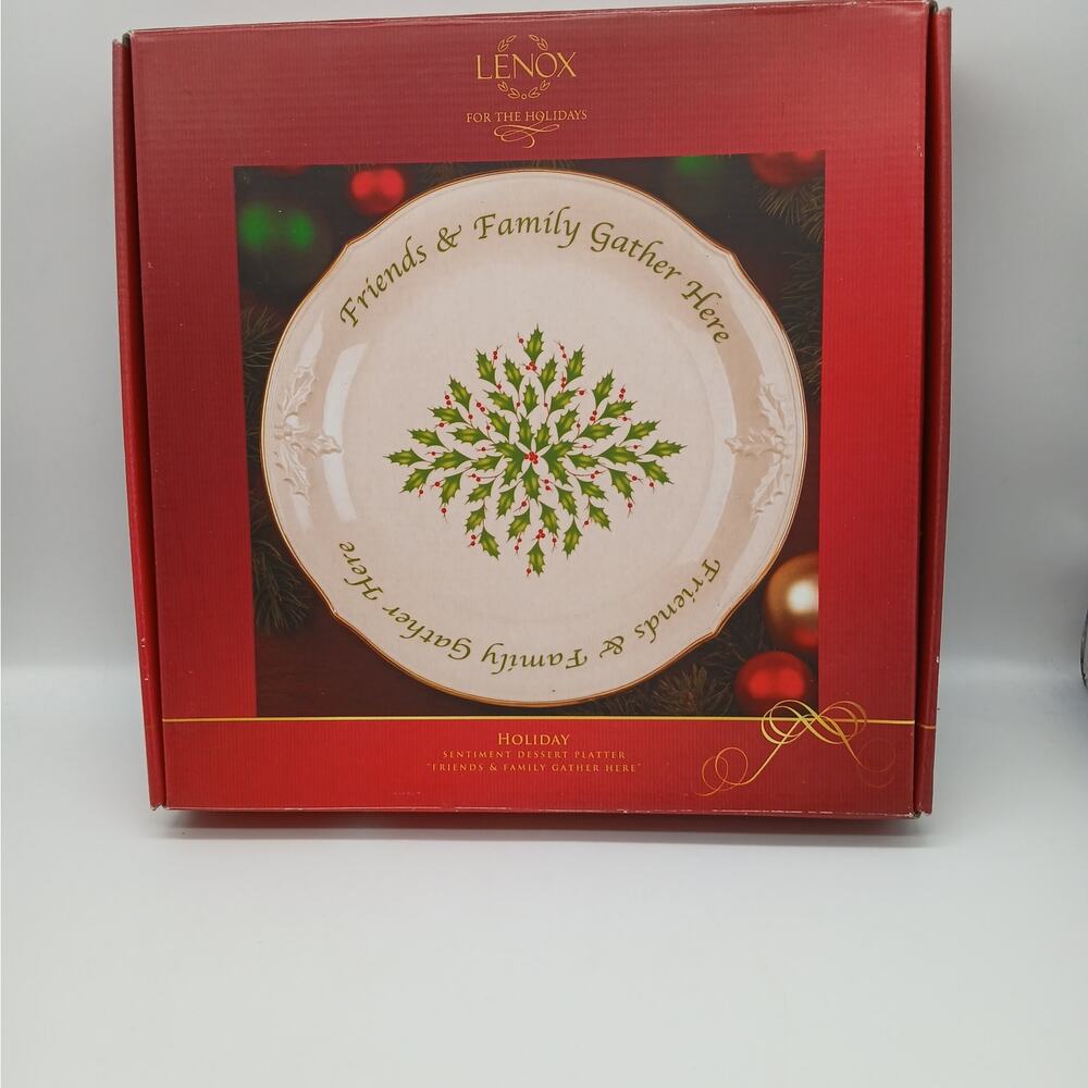 Lenox Holiday Dessert Platter Friends & Family Gather Here Christmas Holly Berry